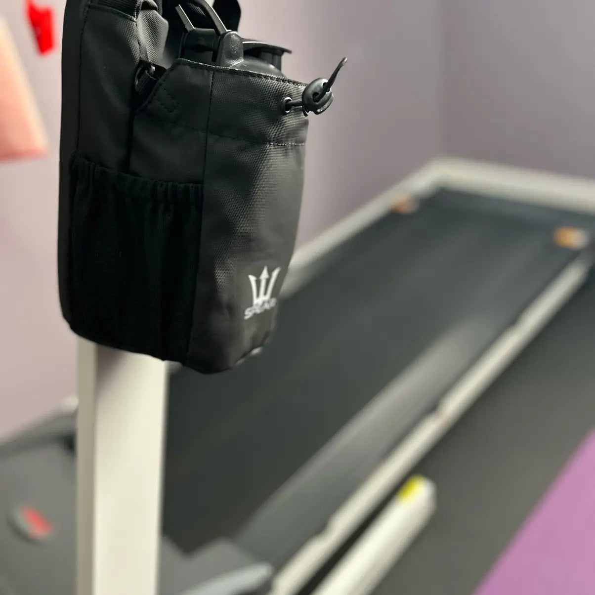 SPEAR Magnetic Gym Bottle Bag with 20 oz Shaker Bottle - Organize Your Fitness Gear Efficiently